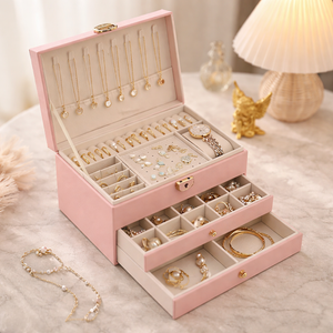 Boite à Bijoux avec tiroirs empilés